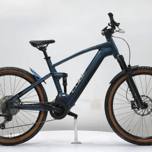 11.07_1_01ccda2e-4e31-435a-980f-f6ad415153d6.jpgv1755775477 CUBE Stereo Hybrid 120 Race 750 2024 T.XL