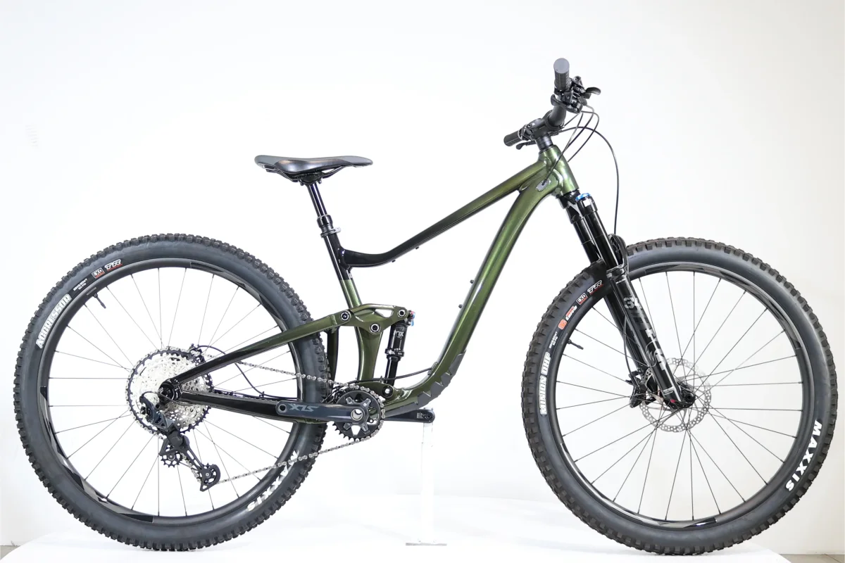 GIANT Trance 29 1 2022 M 2817